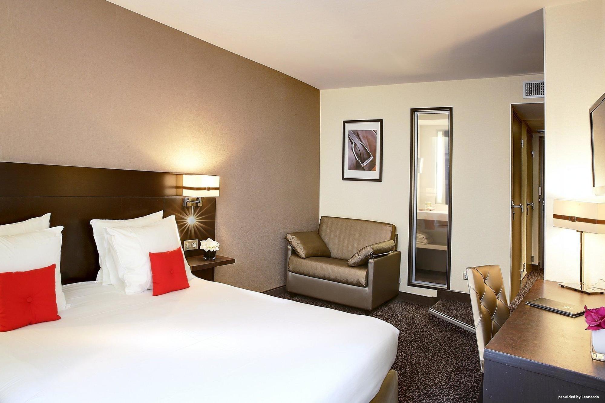 Best Western Premier De La Poste & Spa Troyes Exterior photo